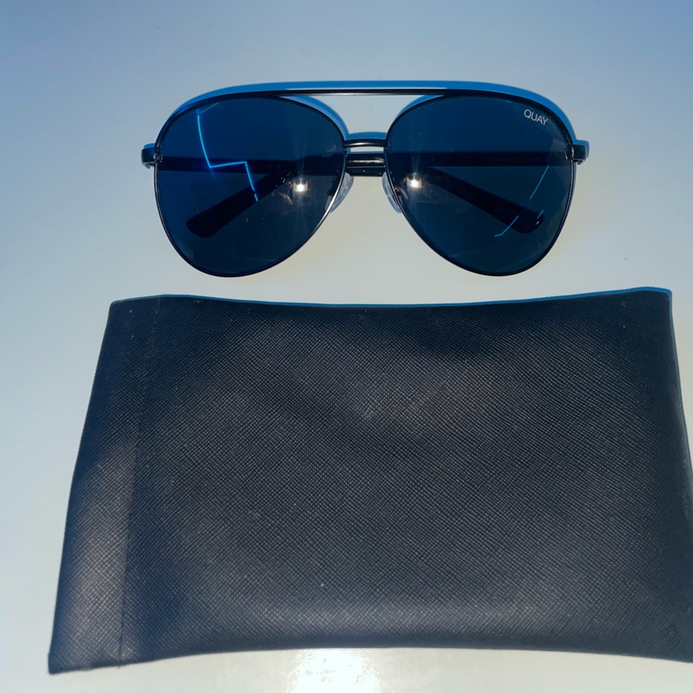 Quay Sunglasses - Picture 4 of 4